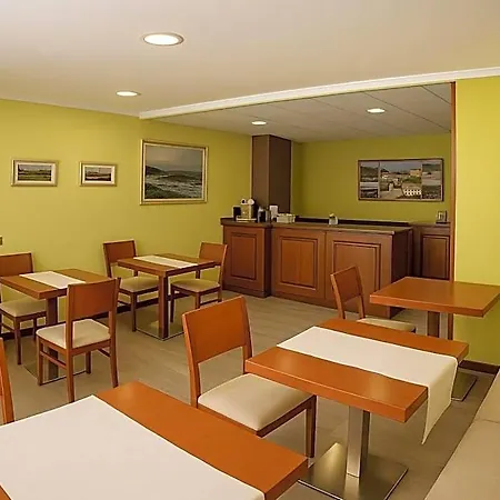 Elara Hotel