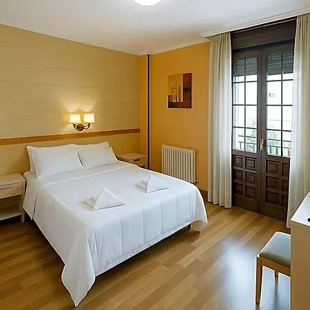 Hotel Elara *