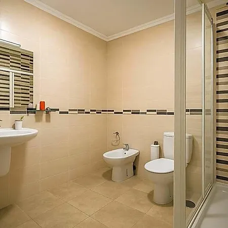 Hotel Elara *