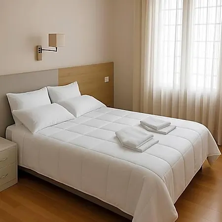 Hotel Elara *